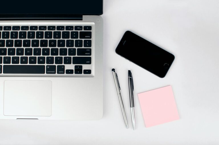 How to Declutter Your Digital Life for Better Focus and Calm